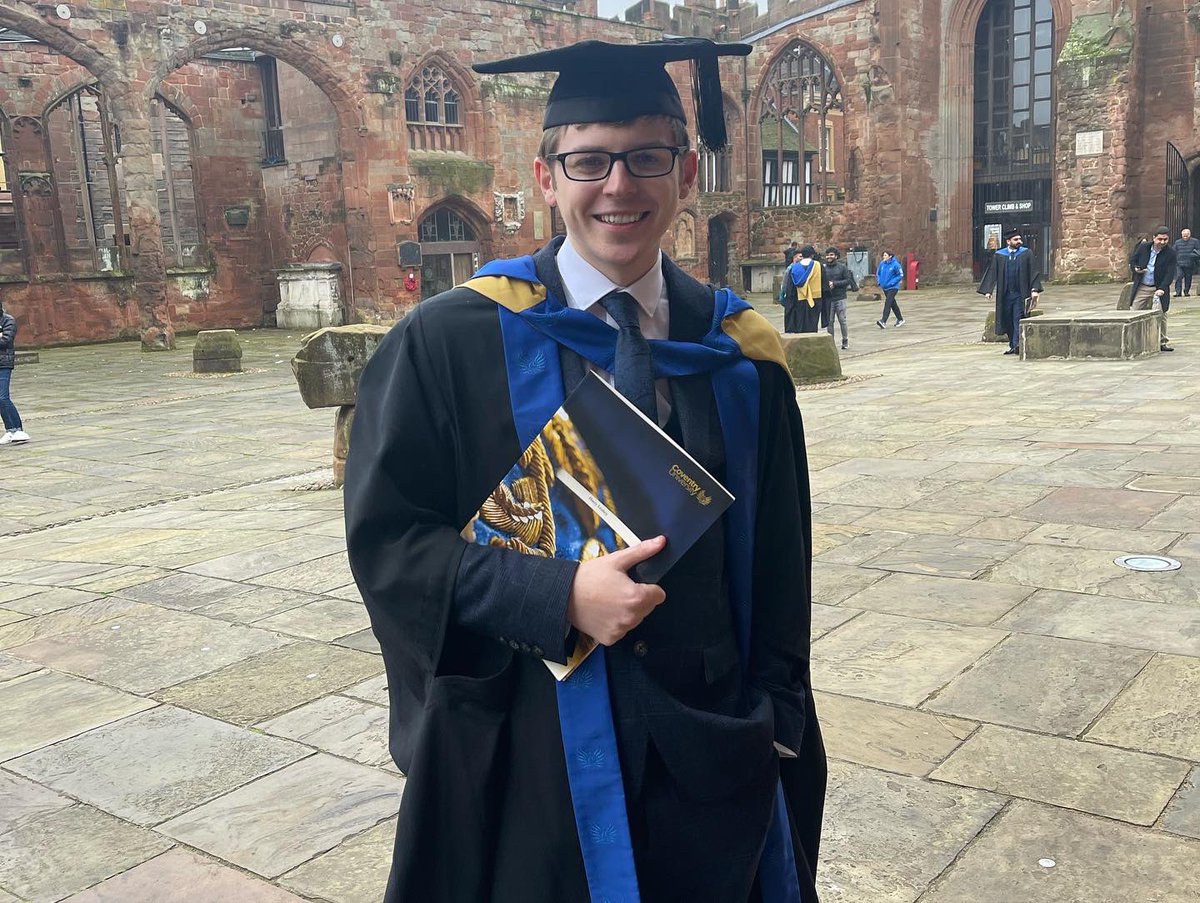 The <a href="/CovAutoJ/">Cov Auto Journalism</a> &amp; <a href="/maglobaljourno/">GlobalJournalismCU</a> Class of 2022 🎓