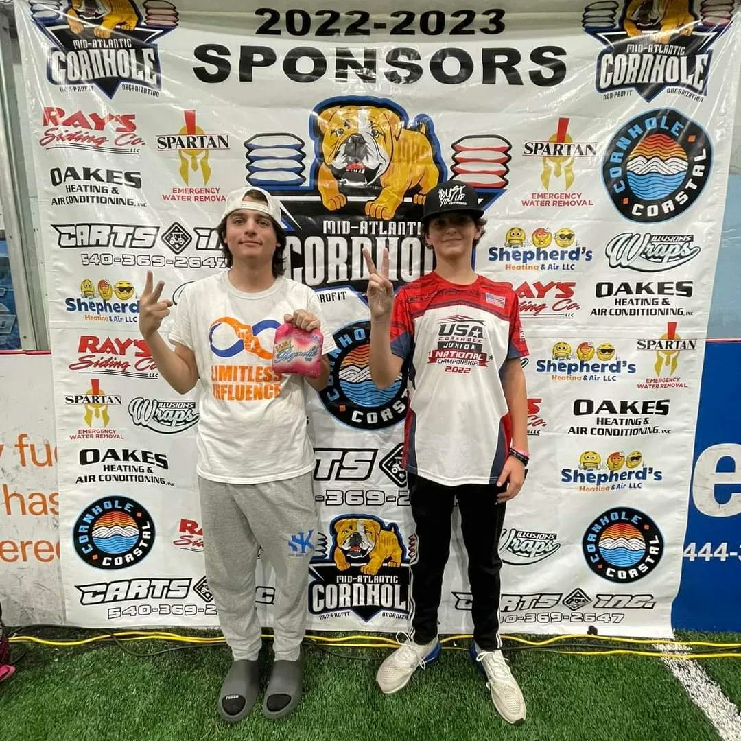 ThomStranger's tweet image. Watch out for this kid.  My son Justin teamed up with l
Landon Bass at a regional this weekend. They took 2nd and Landon was only 1 of 2 non-pro/PDC players in top 6 teams.