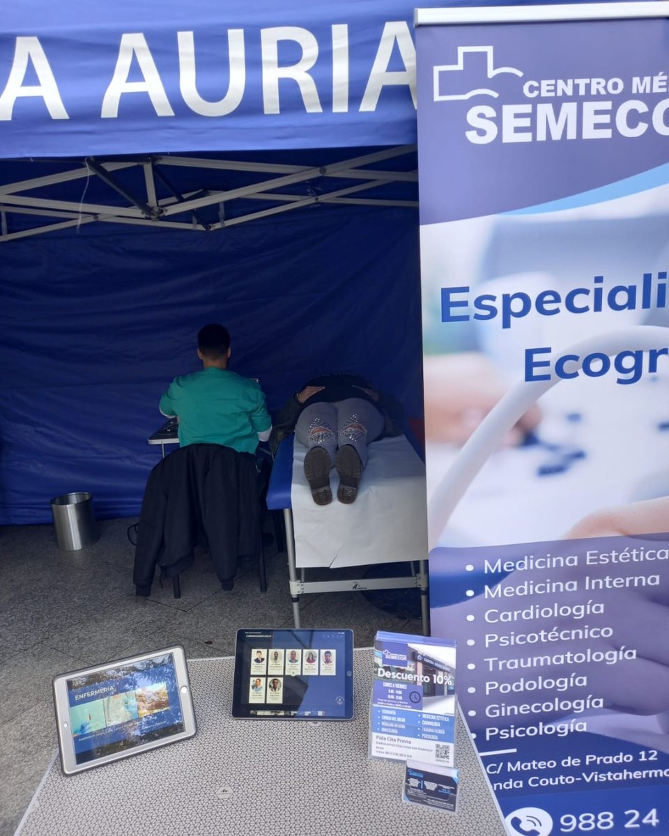 CMSemecor's tweet photo. Hoy para celebrar el Día Mundial de la Diabetes estamos en la carpa de la #AsociaciónDiabeticaAuria situada enfrente de La Casa de los Lentes (C/Paseo 2), para dar a conocer las causas, los síntomas y complicaciones de la enfermedad. | #DiaMundialDiabetes #semecor https://t.co/cDKG7Za42L