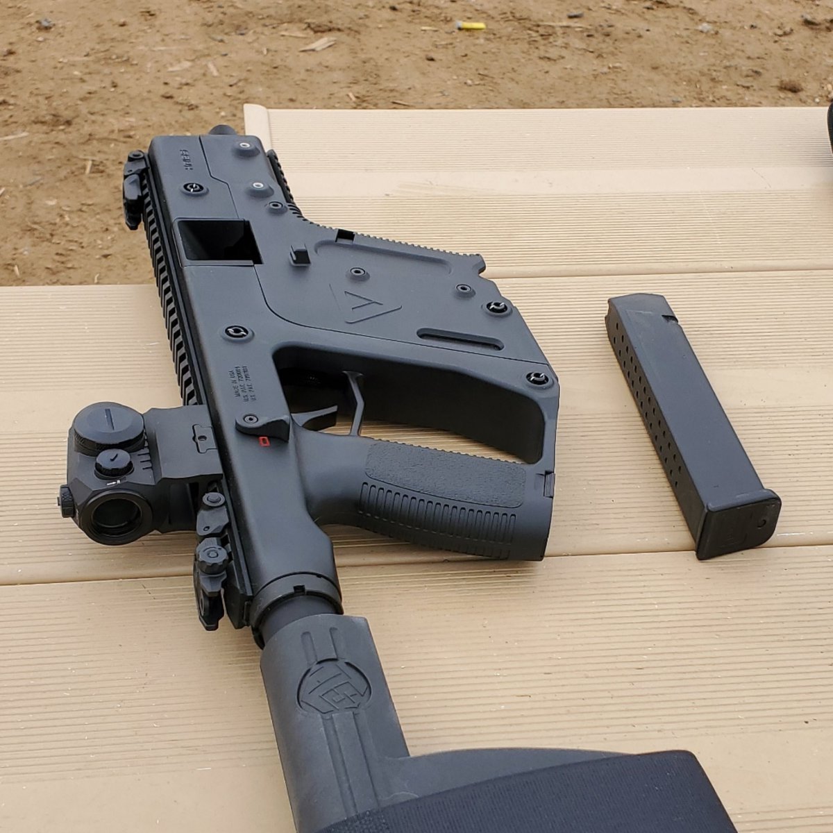 ChaoticDreamRe1's tweet photo. #rangedayfriday @cheaperthandirt https://t.co/aRJgfMNSgo