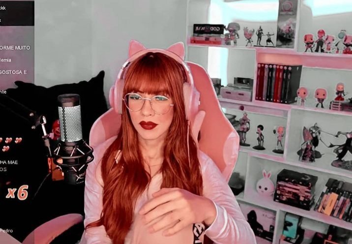 Tudo_kim's tweet photo. Sdds Dela Ruiva 🧡😻 https://t.co/73EmSp23Xe