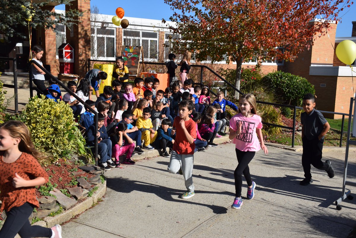 East Meadow Schools (@emeadowschools) on Twitter photo <a href="/ParkwayEMSchool/">Parkway Elementary School</a> recently held its annual Turkey Trot! Students participated in a timed mini marathon, and parent volunteers provided water breaks and motivated students throughout the day! Students also collected canned goods to support people in need. #GreatHappensHere22_23 <a href="/ParkwayEMSchool/">Parkway Elementary School</a> recently held its annual Turkey Trot! Students participated in a timed mini marathon, and parent volunteers provided water breaks and motivated students throughout the day! Students also collected canned goods to support people in need. #GreatHappensHere22_23