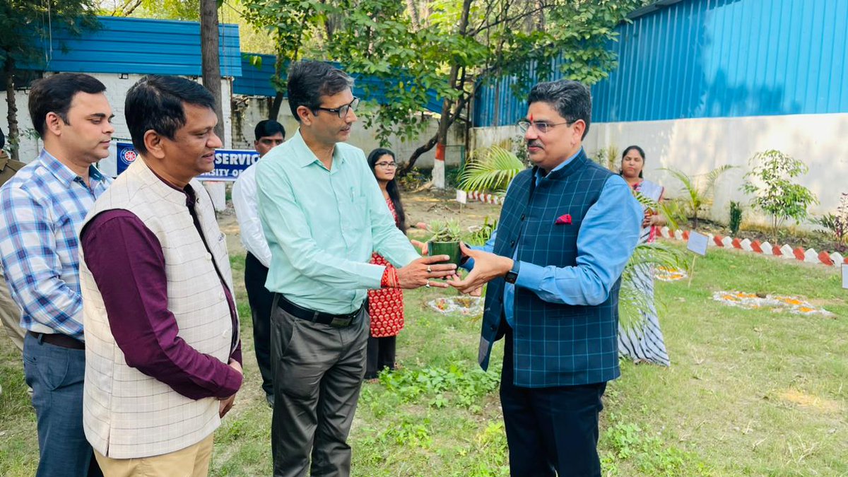 National Service Scheme, University of Lucknow tweet media