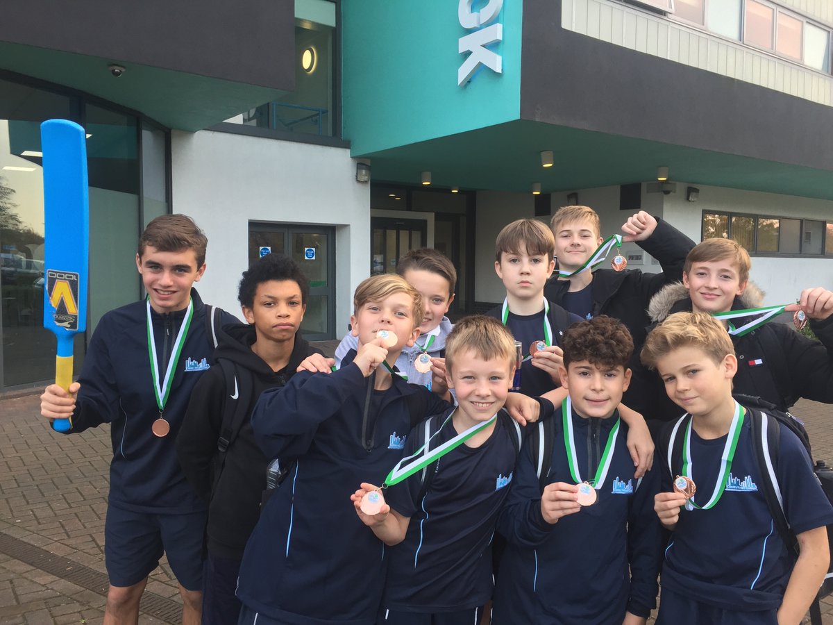Inspired by England’s World Cup triumph, Year 7/8 boys competed in a LBTH indoor cricket competition. They played with great skill, sportsmanship and determination, which rewarded them with a third place finish. Alfie took a hat-trick (3 wickets in consecutive balls)!