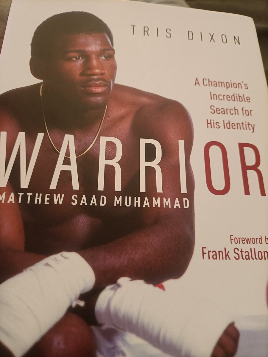 NutsBoxing's tweet photo. I'm supposed to be decorating at home tonight, but this was waiting for me after work so my plans have changed. At least I'll have something decent to read while I'm in the dog house. Cheers @TrisDixon https://t.co/Iul13OGF39
