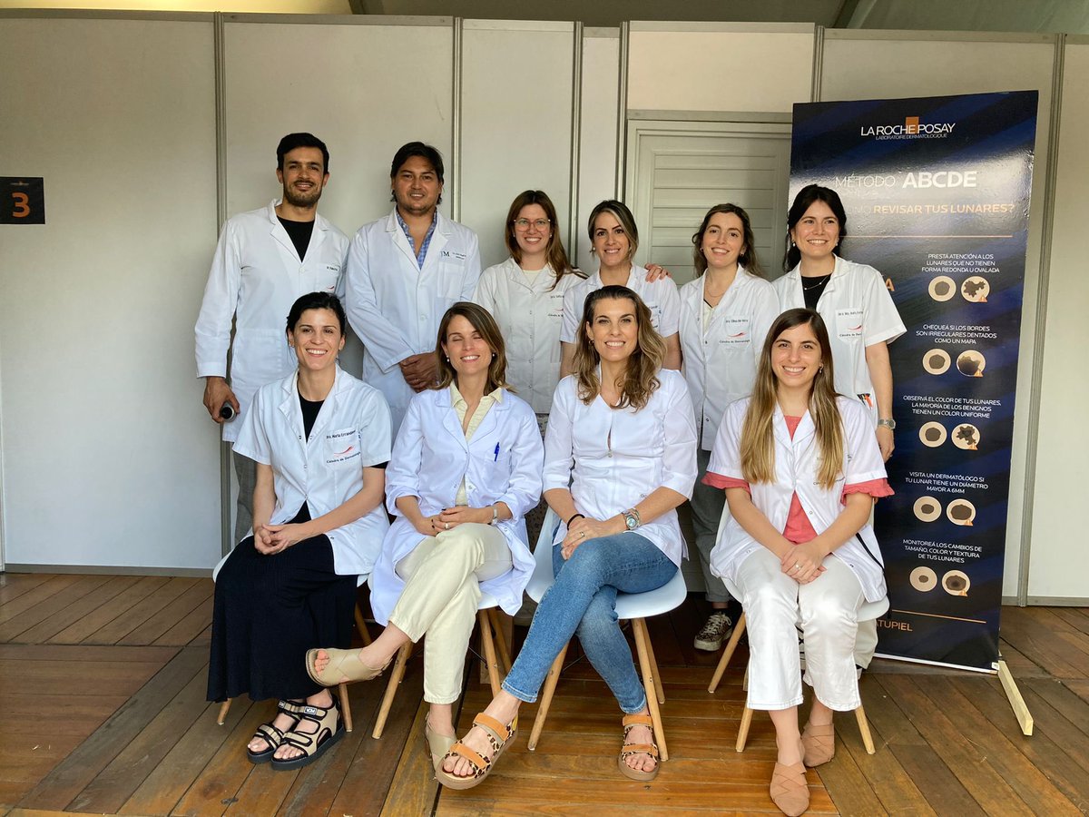 MaguiVola's tweet photo. La Facultad de Medicina, Cátedra de Dermatolgia estuvo conscientizando y checkeando la piel el fin de semana! Revisamos casi 600 pacientes y diagnosticamos varios cancer de piel!! Un éxito! A seguir trabajando !!! Gracias La Roche Posey por la organización y apoyo. https://t.co/rOXBm73VNj