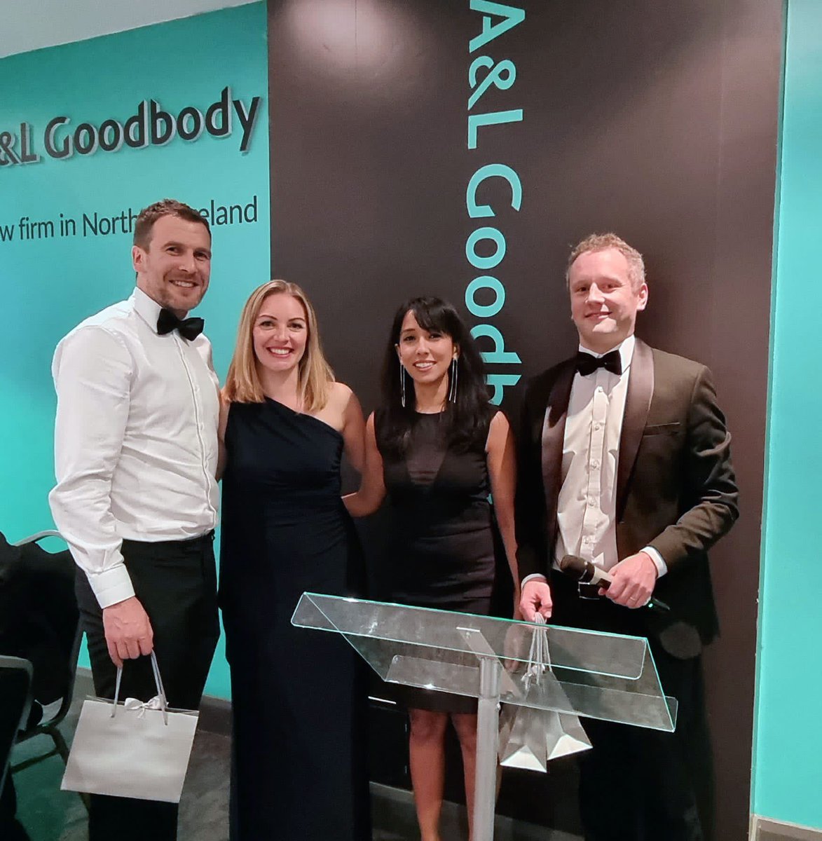 SocietyUlster's tweet photo. Wonderful night at the 2022 URS President’s Dinner 🥂💃🏼🏆#Porterprize #Musyprize @RCRadiologists @Hexarad @KingspanStadium https://t.co/1EcaBGZjIv
