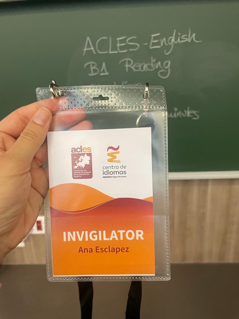 anaesclapez7's tweet photo. Nuestros primeros exámenes #ACLES
En el @IdiomasUMH estamos comprometidos para ayudaros a mejorar y certificar vuestro nivel de #inglés, imprescindible para diferenciarte en el mundo laboral y académico. https://t.co/HHOQXYvA1b