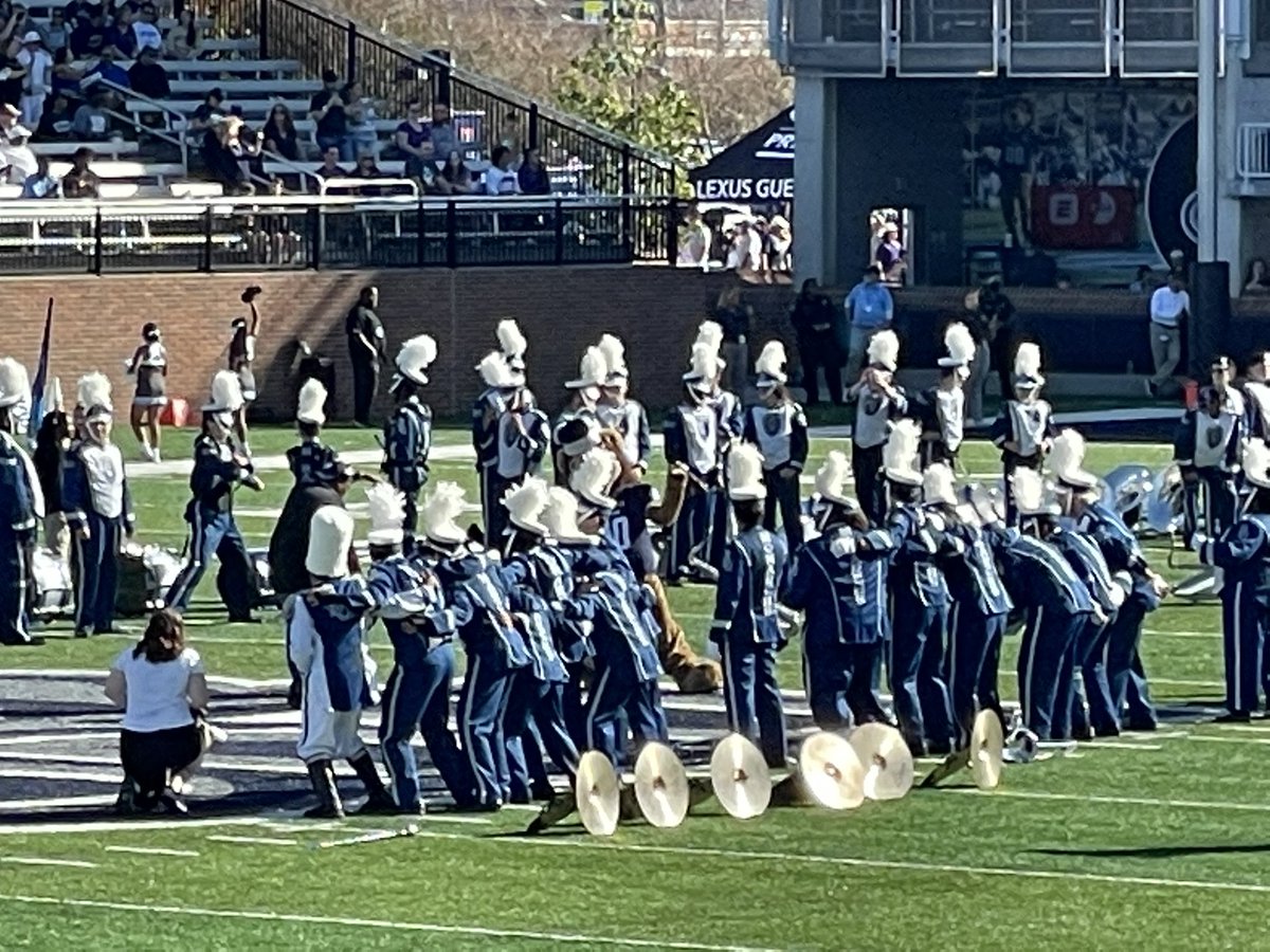 kbjmu's tweet photo. Last game of senior year and it’s a #familyrivalry Let’s Go Dukes! 💜🤣We love our ODU Monarch! 💙 https://t.co/QCaUH7u7l2