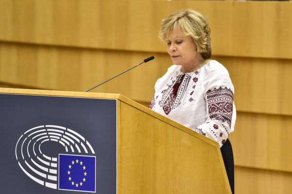 EuromaidanPress's tweet photo. Next week, European Parliament will consider recognizing Russia as a terrorist state

“🇪🇺Parliament will vote in favour of a Resolution during Plenary next week to grade🇷🇺as terrorist state,” Rasa Juknevičienė, EPP Group Vice-Chair for Foreign Affairs said https://t.co/9UXHJ4FqlU https://t.co/iD7WvswAi2
