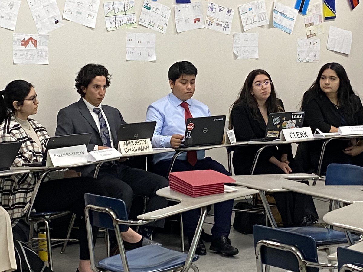 CandaceFikis's tweet image. 57th Semester of the Legislative Simulation at West Chicago High School - today we are holding committee hearings as students defend their bills in the hopes they will make it to full session in a few weeks. #WeAreWeGo