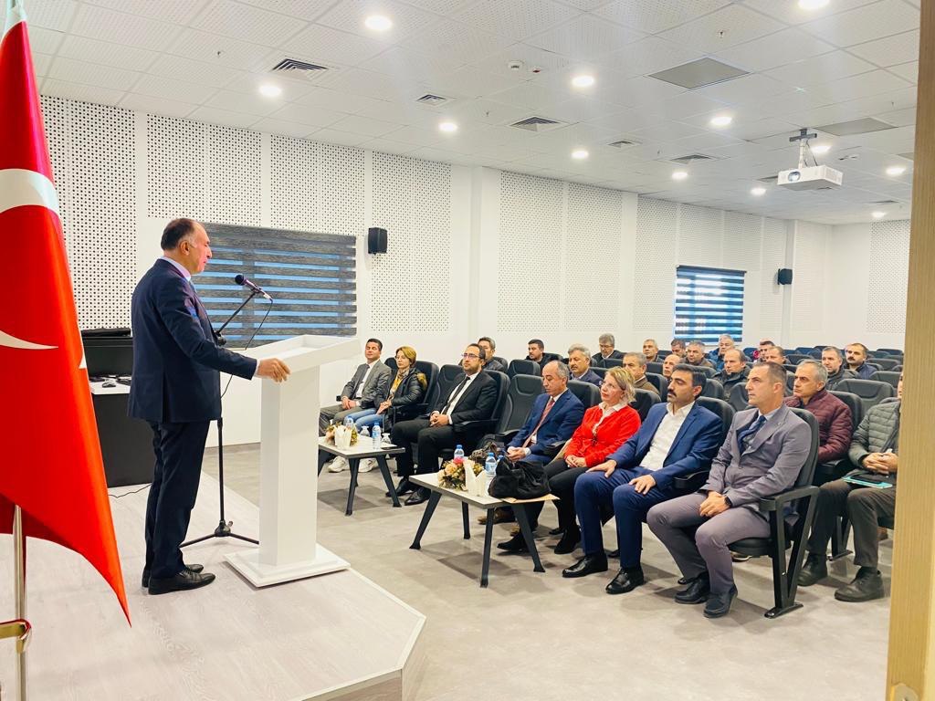 Bakanlığımız Destek Hizmetleri Genel Müdürlüğü İşyeri Sağlık ve Güvenlik Birimi Daire Başkanı Özkan AVCI'nın açılışına katıldığı İş Ekipmanları Periyodik Kontrol Uzmanlığı Eğitimi Kursu Ankara'da başladı. <a href="/tcmeb/">Millî Eğitim Bakanlığı</a> <a href="/meb_dhgm/">Destek Hizmetleri Genel Müdürlüğü</a> <a href="/OzilLevent/">Dr. Levent Özil🇹🇷🇹🇷🇹🇷</a> <a href="/ozkan_meb/">Özkan AVCI</a>