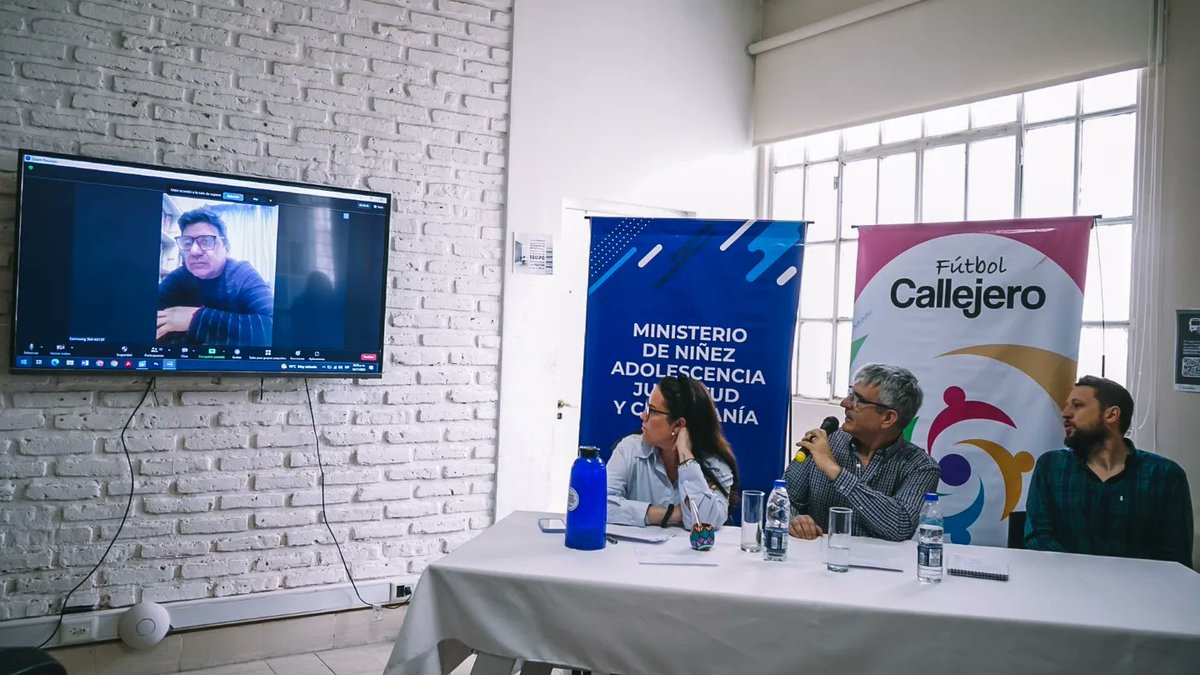 📅 A partir del 17 de noviembre se llevará a cabo el II Encuentro Patagónico de Fútbol Callejero con 9 delegaciones de 160 adolescentes y jóvenes de 14 a 18 años con acompañantes adultos de Viedma, Ingeniero Huergo, Puerto Madryn, El Bolsón, Aluminé, Zapala y SMA