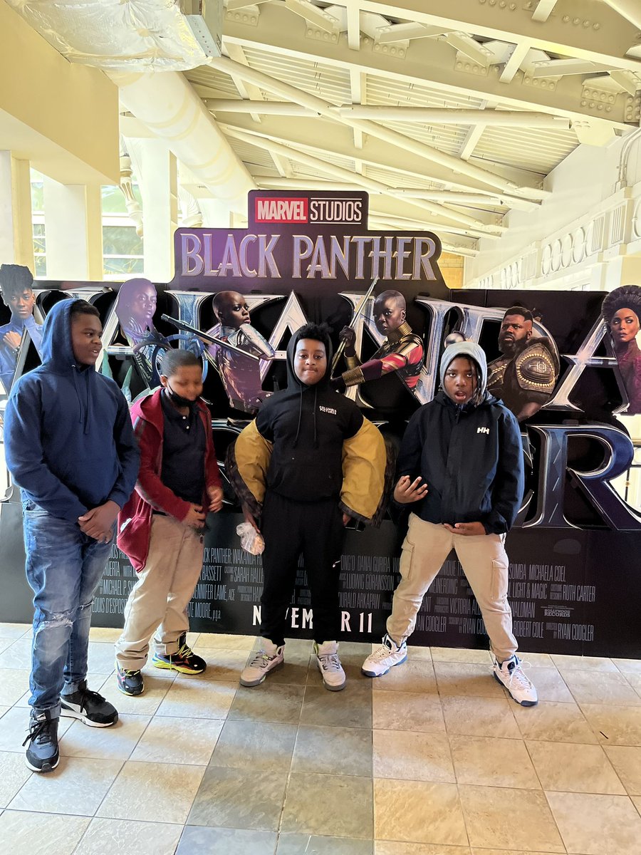sciISlife's tweet photo. 🎶It’s the STEAM for me!” Wakanda Forever is filled with amazing technology, visual art and science!! We are grateful to have this experience as a school! #gamechanger #gotJOY?? @KramerMiddle https://t.co/KlNqRcp8cy