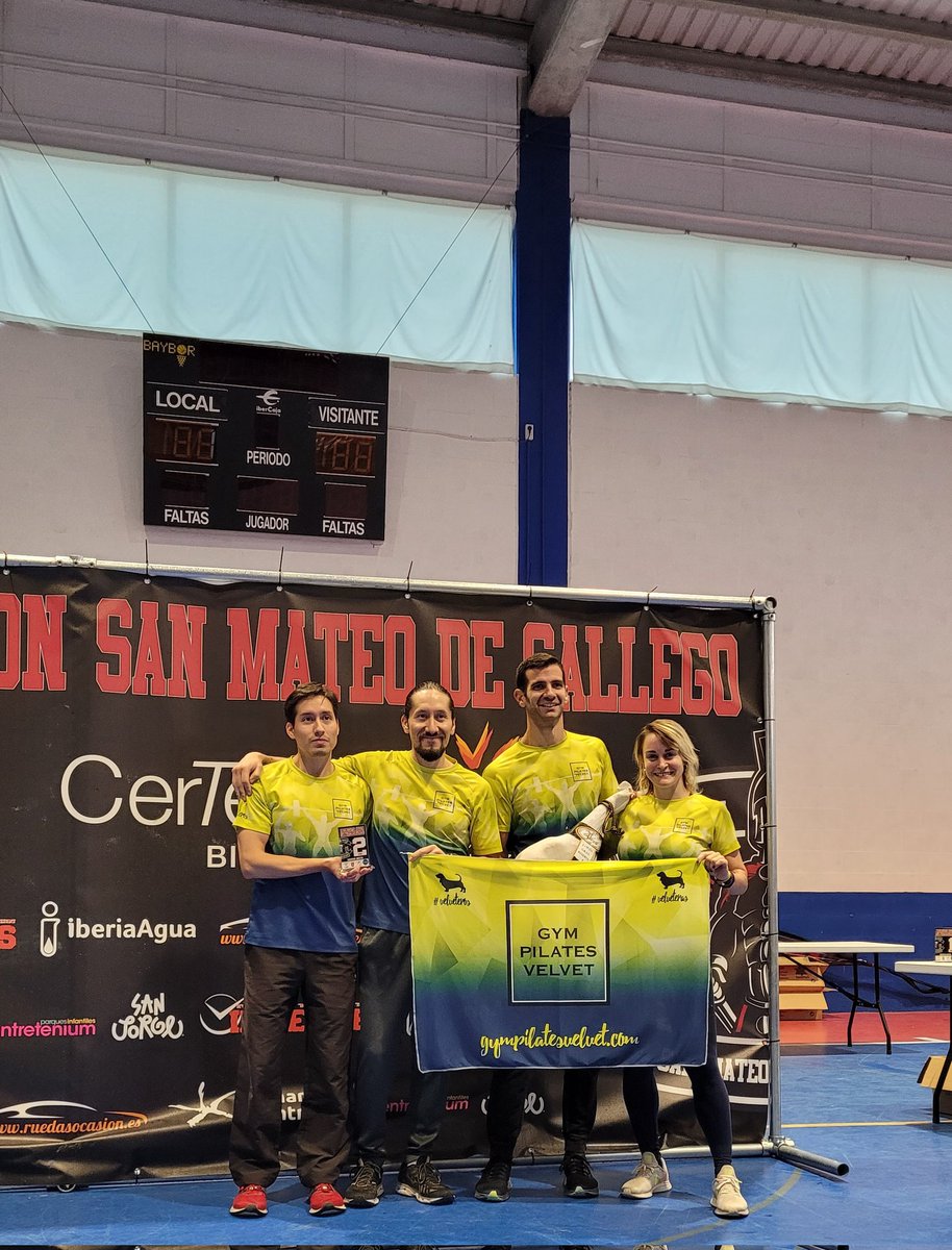 gympilatsvelvet's tweet photo. Súper finde de vuelta a las carreras.
Nuestros #Velveteros todoterreno han estado en la @gladiator_race de #SanMateodeGállego 🧱🪜directos al podio por equipos mixtos 🍻🏆 y en #Mularroya también representación en 2 distancias!
Felicidades #equipo..!!
Grandes todos...!! 🥳👏🏻 https://t.co/DNjOLGfFAC