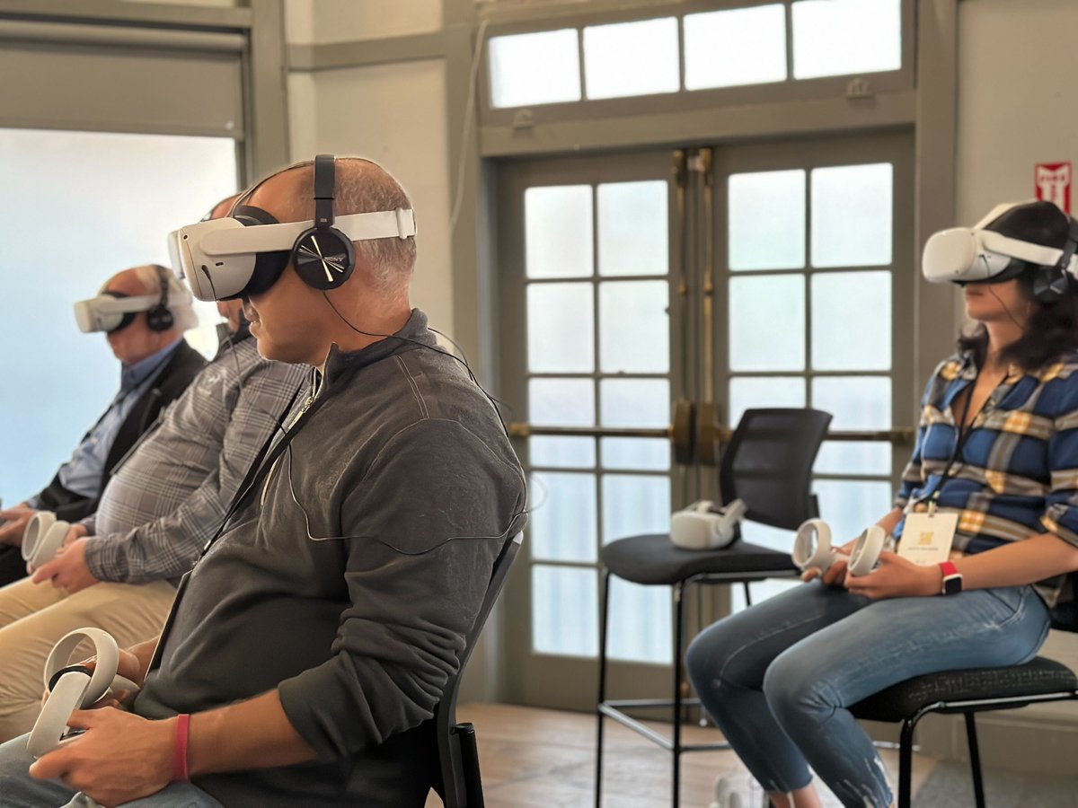 MorningYouWake's tweet image. #techonomy22 continues !!

@techonomy 
#XR4C