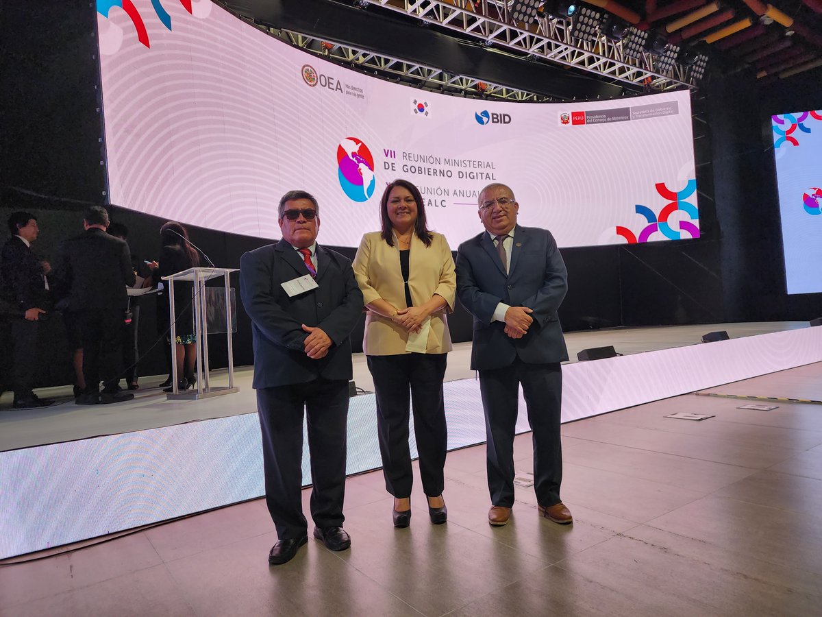 CPomabamba's tweet photo. ALCALDE ELECTO DE POMABAMBA PARTICIPA DE VII CUMBRE MINISTERIAL DE GOBIERNO Y TRANSFORMACIÓN DIGITAL DE LAS AMÉRICAS. El reto es la conversión de Pomabamba en digital: este es el primer paso. @EdwinSantosE @mchocobar @PeruPaisDigital @IddDemoDigital https://t.co/aRDsinDDZ0
