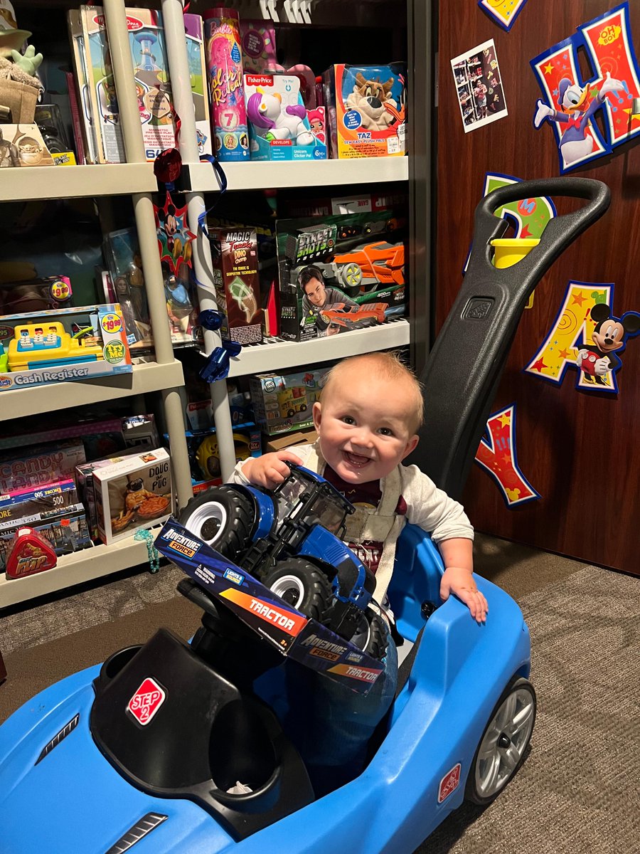 RMHCNC's tweet photo. Happy 1st Birthday, Nikolas! 

#rmhc #rmhcnc #forrmhc #keepingfamiliesclose #ronaldmcdonaldhousecharities #giveback #volunteer #donate https://t.co/ypWUDD1jrp