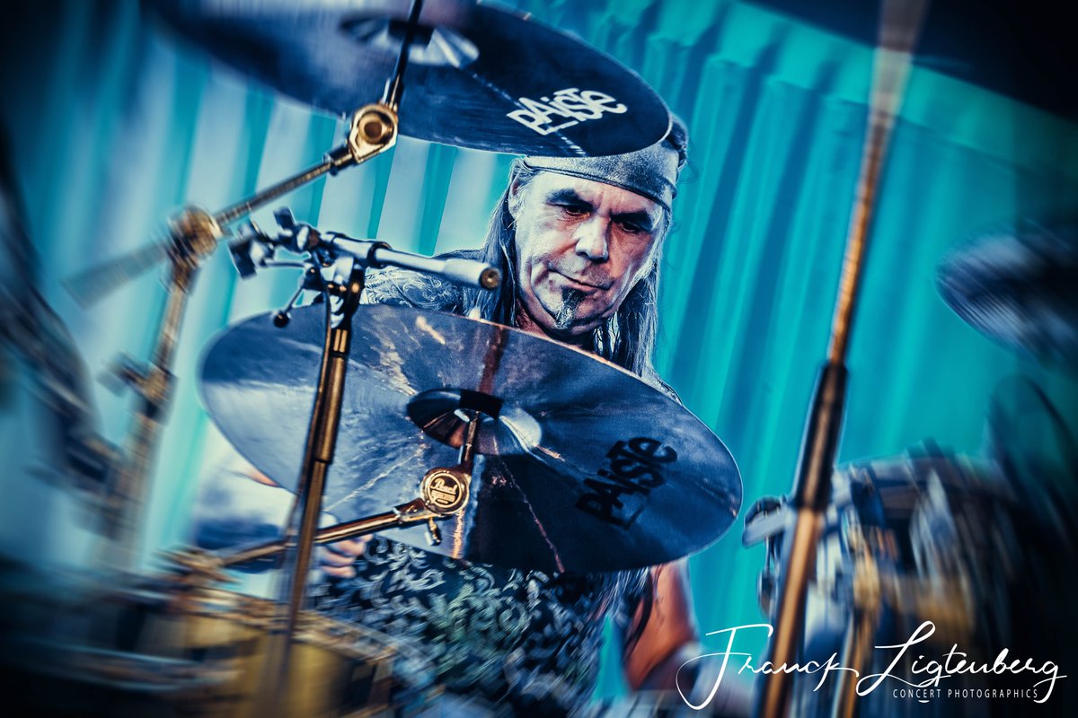 FranckLigtPics's tweet photo. Little Impression of ......Shadows of Heep.....Live at Concert For Dreams

#tour #musicians #musiclife #stage
#festival #concertphotography #popmusic #vocals  #gig  #liveband #liveperformance #concertfordreams #shadowsofheep #deventer https://t.co/99evmw8uEX