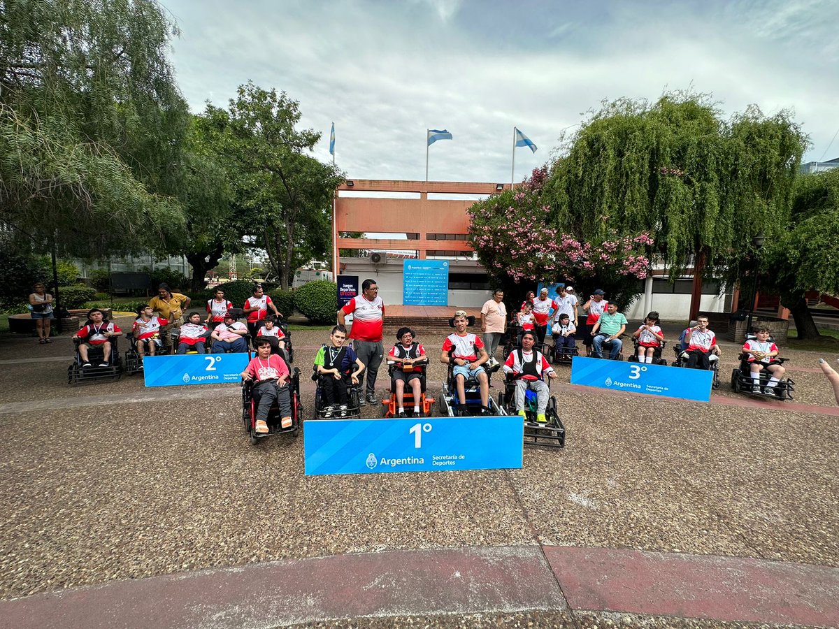 AAFSM1's tweet photo. El pasado sábado L@s Gladiador@s tuvimos una jornada excepcional participando en la III edición de los juegos Ufedem, en la cual realizamos un triangular amistosos llamado Gonzalo Vaquera en memoria de nuestro compañero  ❤️. Contamos con la presencia del equipo de Gualeguaychú, https://t.co/REzk65rCwO
