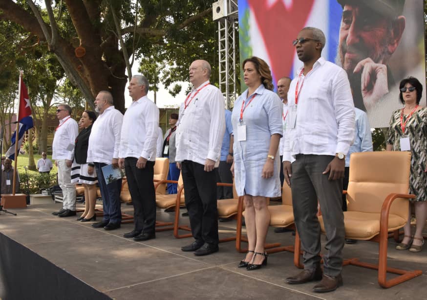 MMarreroCruz's tweet photo. Luego de dos años en los que la pandemia de la #COVID19 impidió su realización, inauguramos #Hoy la 38va edición de la Feria Internacional de La Habana, #FIHAV2022.
Es muy grato para nuestro país recibir a expositores, empresarios e invitados cubanos y extranjeros. https://t.co/KW3q2ENnAM