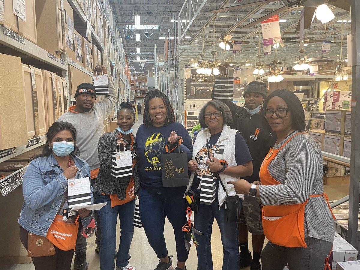 THANK YOU MET TEAM !!! <a href="/OkeyemiVicky/">vicky Okeyemi</a> <a href="/MejutoAllen/">Allen Mejuto</a> #METappreciation