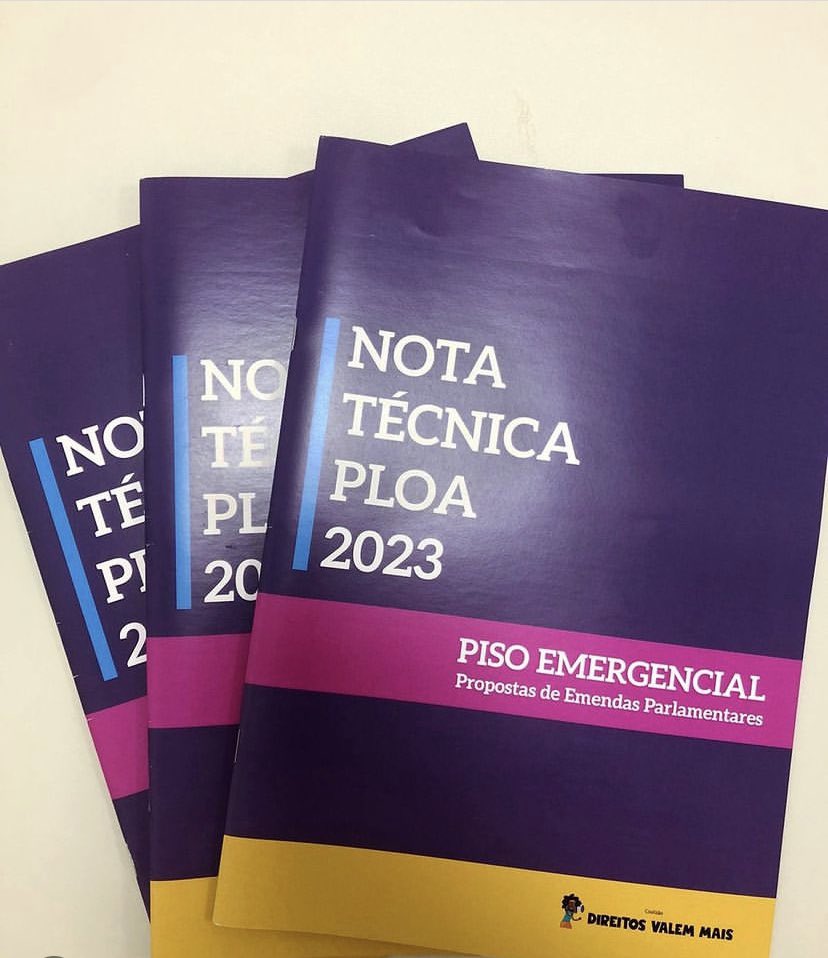 JucimeriS's tweet photo. Mas é preciso registrar que Bolsonaro e Temer destruíram as políticas sociais. Na Coalizão Direitos Valem Mais, construímos uma proposta factível de pisos emergenciais, além de uma agenda em defesa do orçamento público para garantir e ampliar direitos! 
https://t.co/i78AtdvVcI https://t.co/ukqAPDfvqu