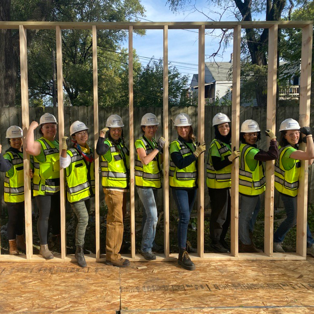 From constructing homes for women-led families to mentoring local children in need of support, Brookfield Properties employees are supporting their communities in unique and impactful ways. 

Learn more here: spr.ly/6014MLXgA