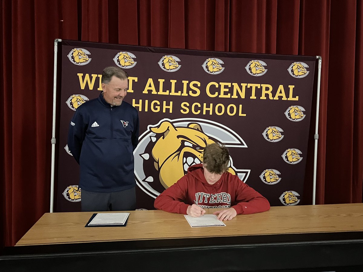 WACentralGolf's tweet photo. Congratulations to @jackson_schuh on his signing and commitment to @viterbovhawks athletics and the Golf Team! Excited for Jackson and his family! https://t.co/9gl62ykuox