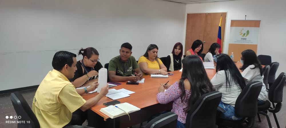 cnaeoficial's tweet photo. Lunes revolucionario

El vicepresidente de la CNAE  @gaza1616 cumpliendo orientaciones del Pdte.  @pedrodiazg59 encabezó  reunión de gabinete interno para continuar  afianzando  las  estrategias próximas  a seguir para continuar garantizando el PAE. https://t.co/RUMDw8yGgR