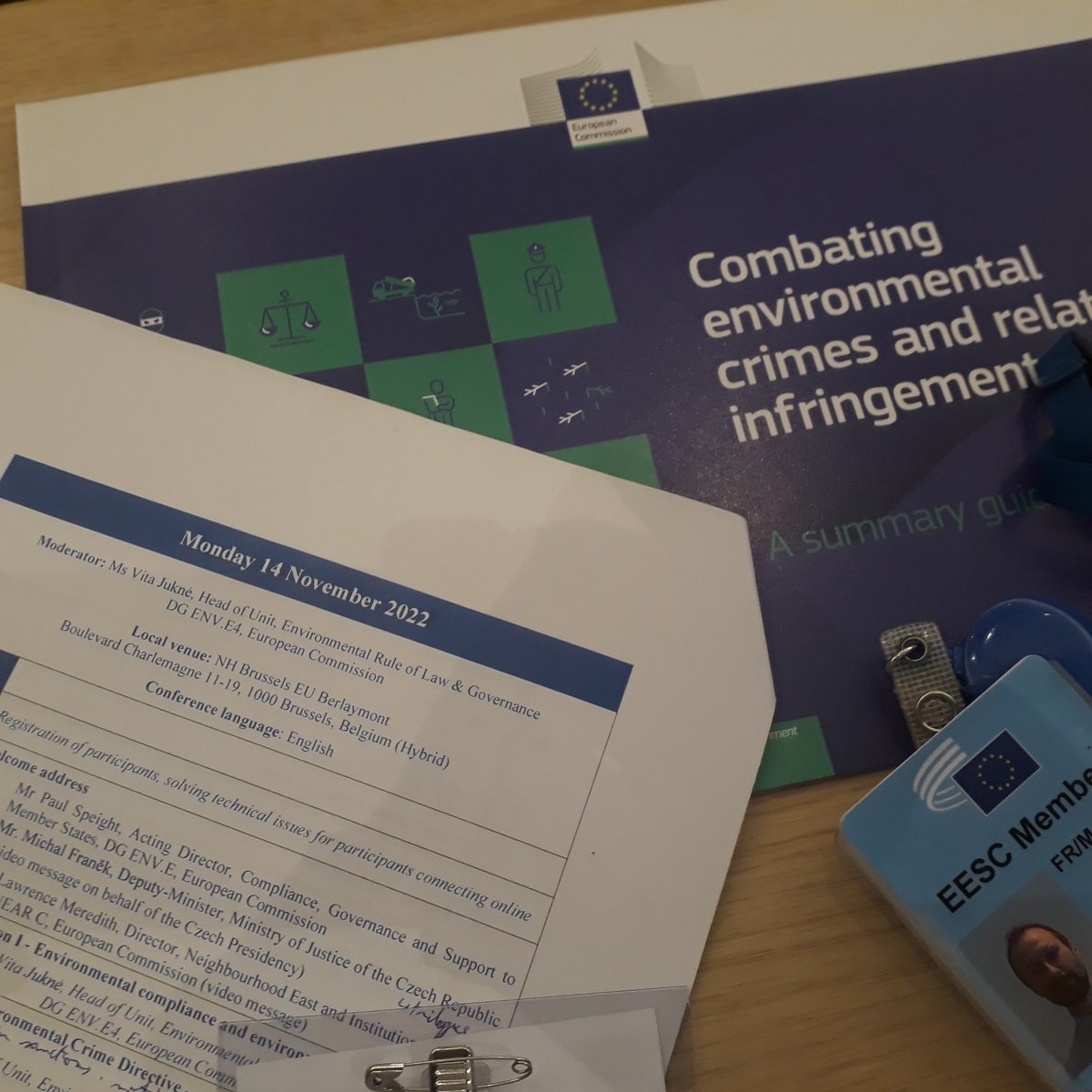 Arnaud_Schwartz's tweet photo. Improving 🇪🇺 environnemental compliance & governance via more training and dedicated 👮♂️,👩⚖, inspectors, prosecutors,... and better data gathering+sharing. These are some of the conclusions of today's workshop.
#EnvironmentalCrimeDirective
#ZeroPollutionActionPlan https://t.co/eBcRQXX6cY