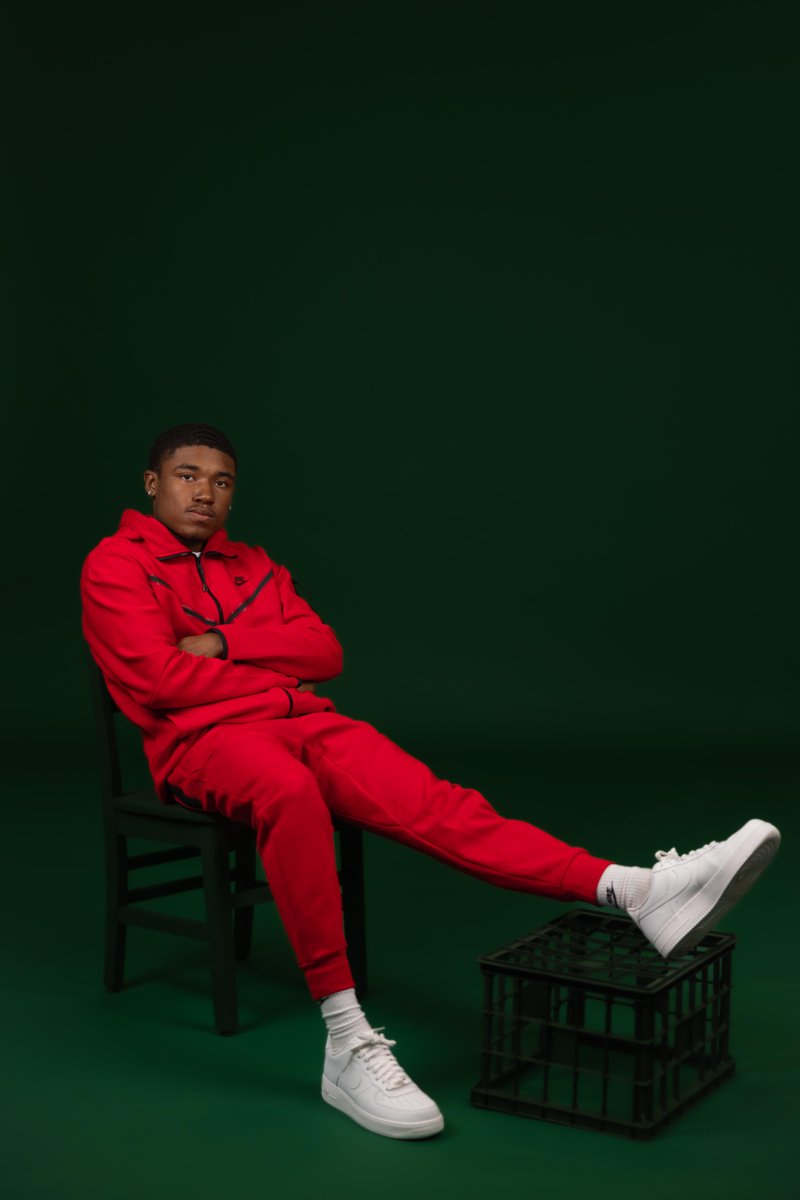 hibbettofficial's tweet image. Light weight, clean design, and warmth all in the Nike Tech Fleece set.
All Red Colorway 🔥 🔥 🔥 🔥 

#Monochromatic #Nike #techfleece #red