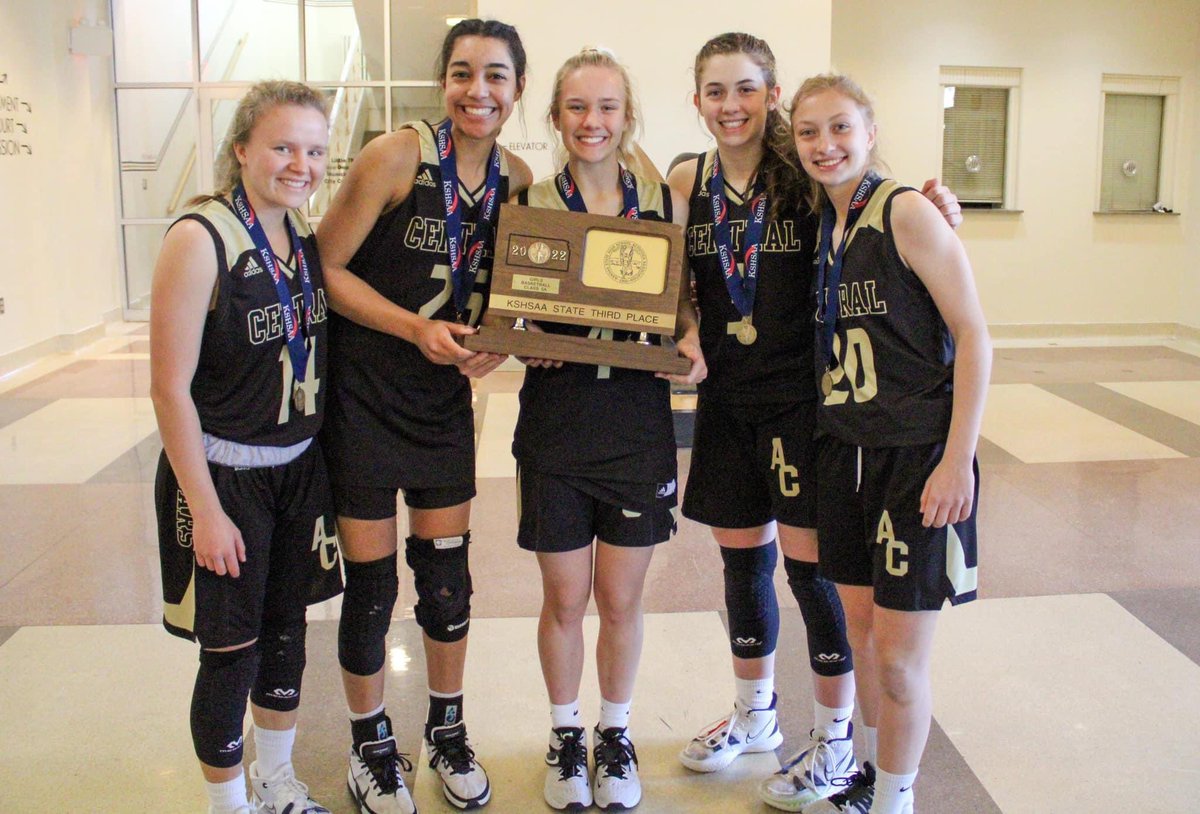 Today is Day 1 of junior year 🏀 season for @afmasongk1.  I can’t wait to see these amazing 5 ladies back on the court for ACHS 💛🖤   #multisportathlete #2024gk