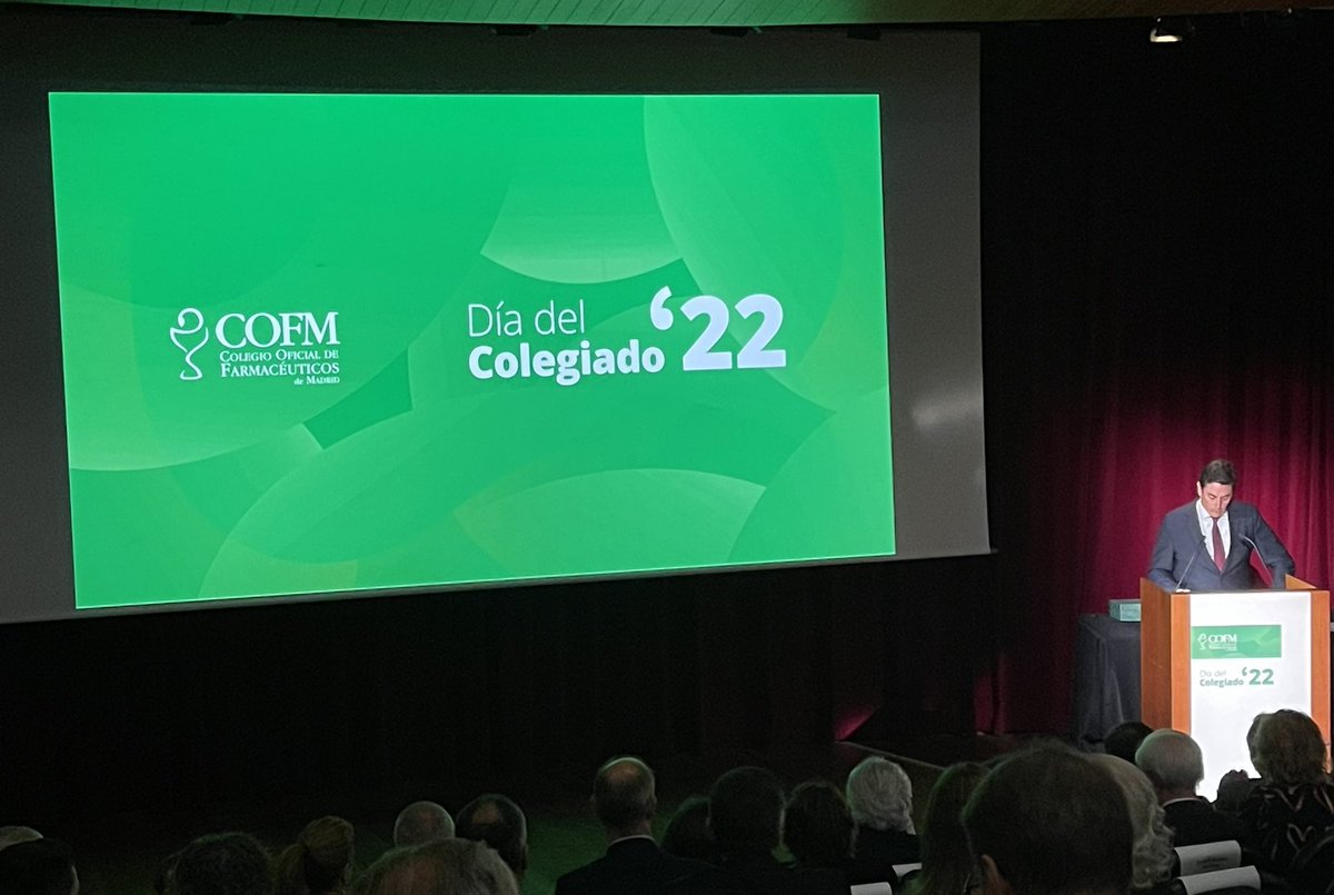 Esta tarde en representación de <a href="/Copomadrid/">ICOPOMA</a> he acompañado al <a href="/COFMadrid/">COF Madrid</a> en el día del colegiad@ 2022, teniendo la ocasión de saludar a <a href="/eruizescudero/">Enrique Ruiz Escudero</a> y <a href="/ElenaMantillaG1/">Elena Mantilla</a> de la <a href="/ComunidadMadrid/">Comunidad de Madrid</a> Enhorabuena a los premiad@s. Es un placer compartir esta jornada con <a href="/COFMadrid/">COF Madrid</a>