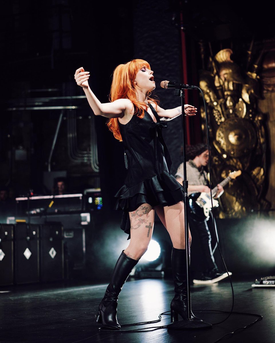 hourly hayley williams (@hayleyhourly) on Twitter photo 