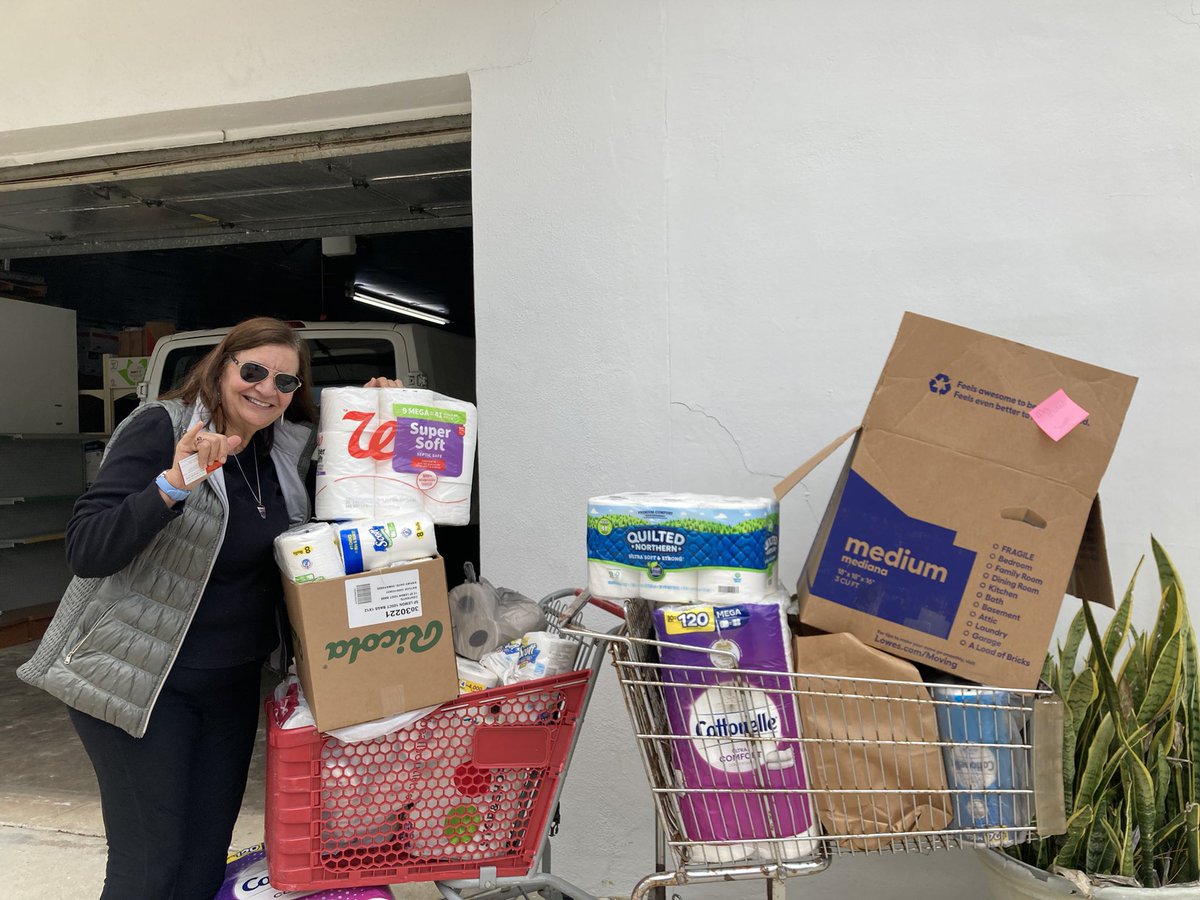 GME families donated over 300 rolls of toilet paper for Jewish Federation they were ecstatic and grateful -thank you GME students for food and TP drive for RRW!@sbyoung19 <a href="/GMEBulldogs/">George Marks Elem.</a> <a href="/vscavolusia/">Volusia School Counselor Association</a> @VCSHaynes <a href="/jfederations/">The Jewish Federations of North America</a>