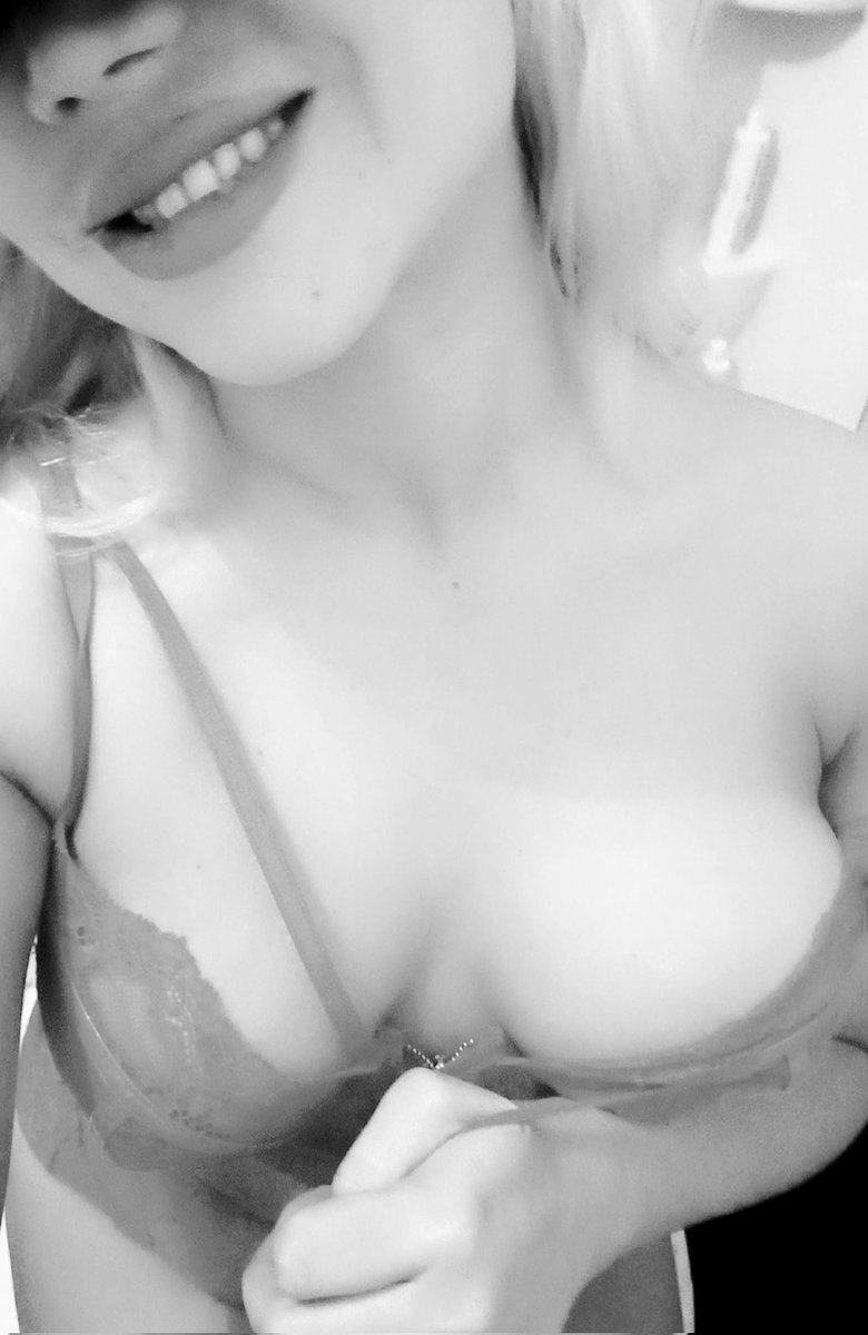 seductionnaomi's tweet photo. https://t.co/GNlfYk6FoQ