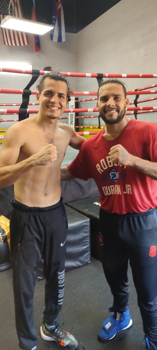 andree_gitano's tweet photo. Terminando de entrenar con mi amigo Roberto Duran JR. #GypsyPower #apasionadosporelbox #Miami https://t.co/6GGTtH9dNq