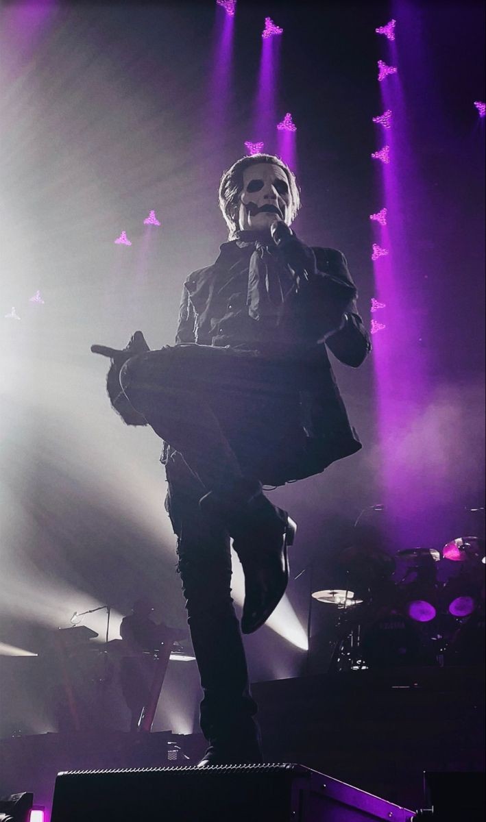_StandByHim's tweet photo. @ghostvoterr Por ele 💙

I'm voting for Ghost “Impera” for FAVORITE ROCK ALBUM at the #AMAs https://t.co/VzYIZHazN8