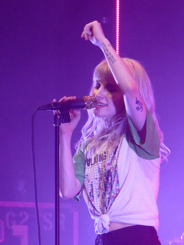 hourly hayley williams (@hayleyhourly) on Twitter photo 