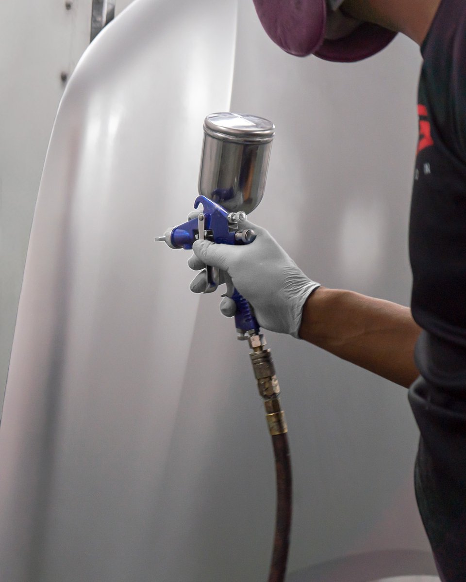 LumeniaBoxes's tweet image. Restauración y #PinturaExpress en #ToyotaHilux después de un choque. ¡En @LumeniaBoxes siempre dejamos tu carro como nuevo! #BoxesStyle ✨

📲 Cotiza con nosotros: bit.ly/TWBoxes