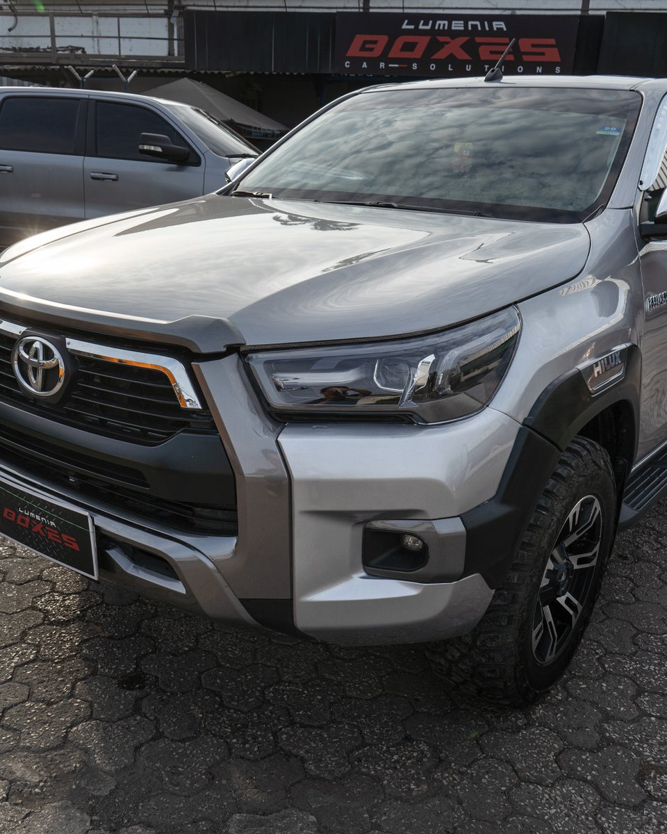 LumeniaBoxes's tweet image. Restauración y #PinturaExpress en #ToyotaHilux después de un choque. ¡En @LumeniaBoxes siempre dejamos tu carro como nuevo! #BoxesStyle ✨

📲 Cotiza con nosotros: bit.ly/TWBoxes