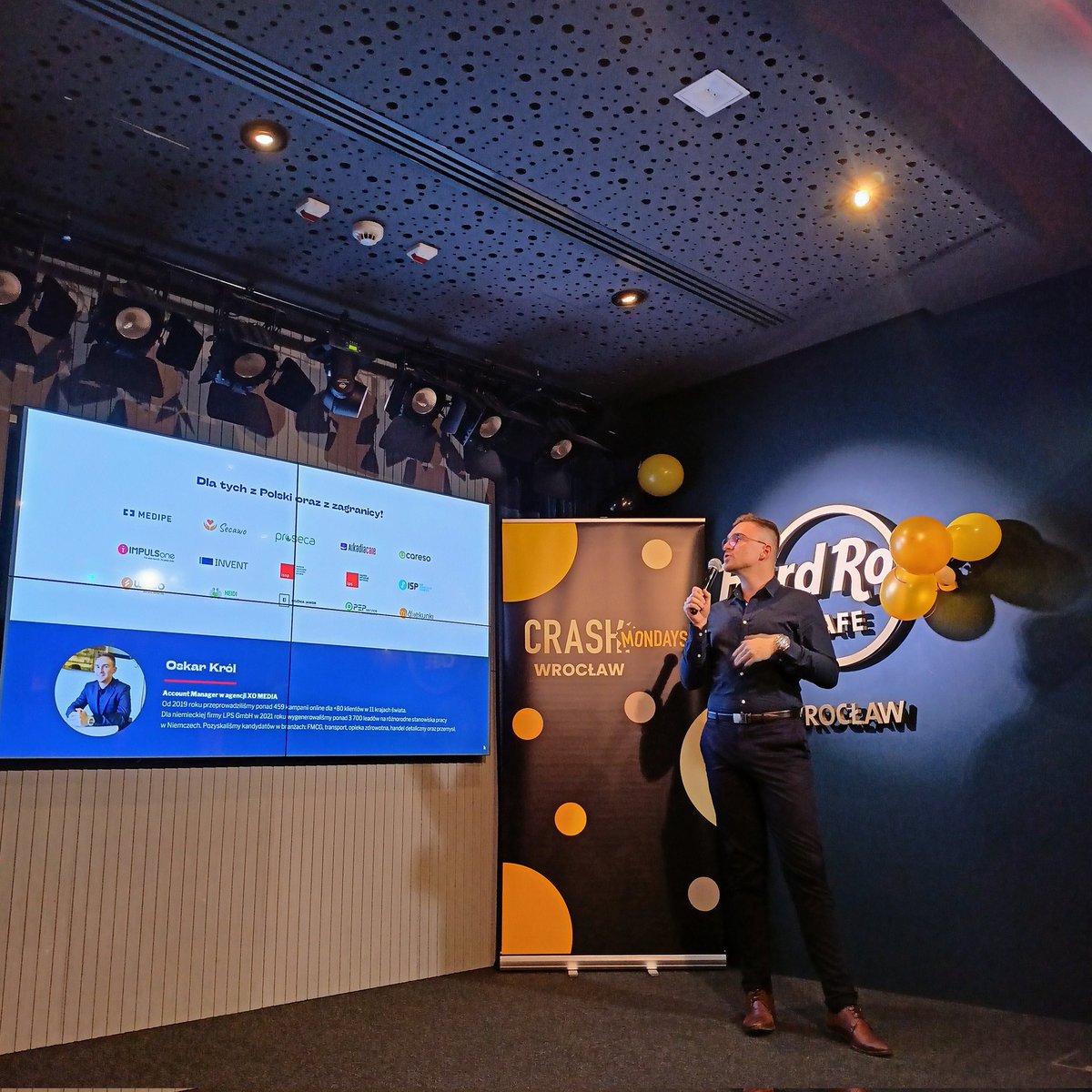 #wroclaw 

I niestety już ostatnie wystąpienie dzisiejszego #crashmondays 😢 Kwartet prelekcji zamyka Oskar Król z agencji XO MEDIA z tematem o EB w silver marketingu.
