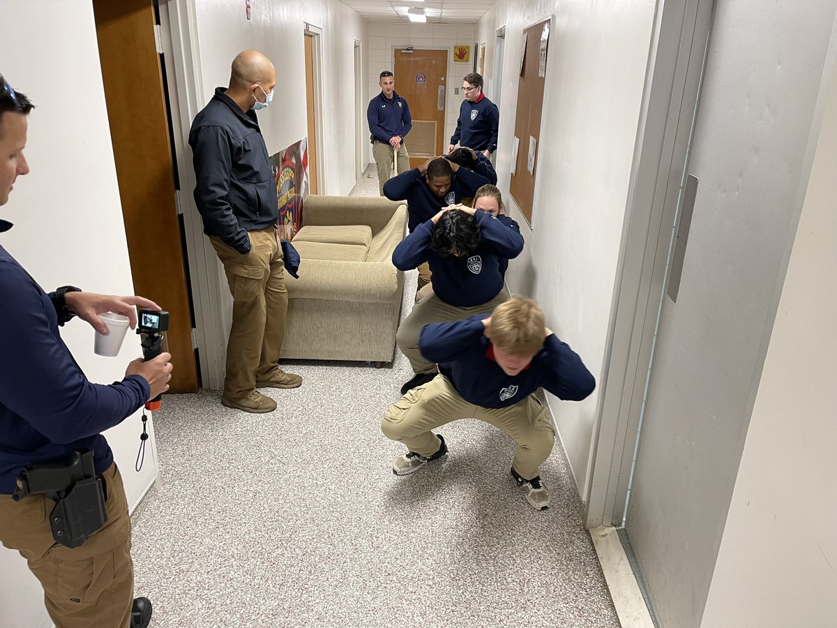 MSHwyPatrol's tweet photo. MHP C.O.R.E. Candidates visited @MLEOTA_Pearl today and got to experience a light sample of what Trooper training is all about. #MHPCORE #FuturaParat https://t.co/igTw5PfOQD