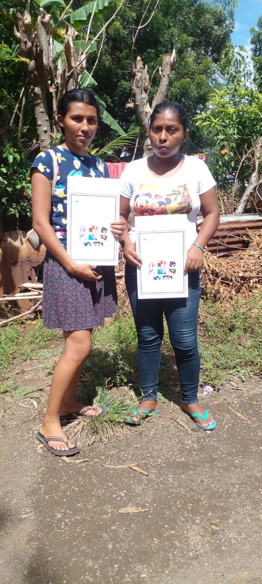 CTipitapa's tweet photo. Familias de la Comunidad de Villa Japón en Tipitapa reciben sus títulos de propiedad departe de Procuraduría General de la República de #Nicaragua garantizando así bienestar y seguridad a los protagonistas #UnidosVencemosVenceremos #14Noviembre https://t.co/paT9HXKjZH