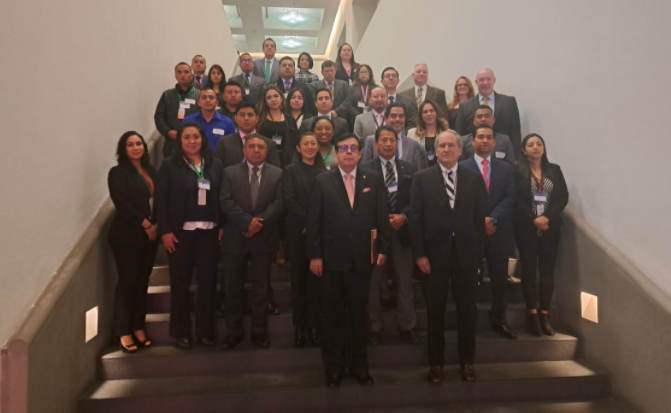 Durante la ceremonia de inauguración de la capacitación, autoridades de <a href="/GobiernoMX/">Gobierno de México</a>, <a href="/USEmbassyMEX/">Embajada de EE.UU. en México</a> y <a href="/OEA_Oficial/">OEA</a> destacaron la importancia del desarrollo de capacidades para contrarrestar amenazas emergentes, como MANPADS, para el ecosistema de aviación civil