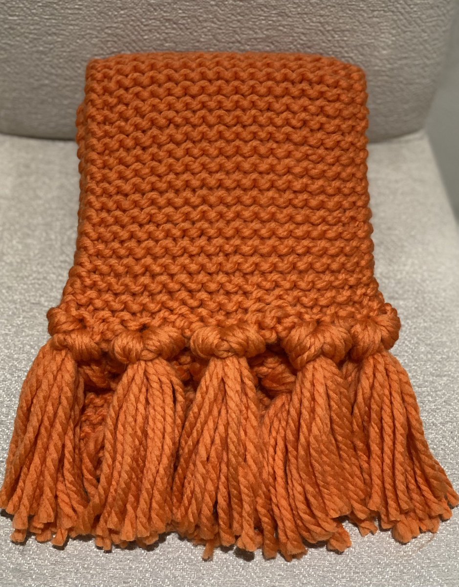 SunshineScot's tweet photo. Chemo week is not my favourite week, but I finished my latest scarf today, so that’s good. It’ll be winging its way to @vmontori very soon. #AmKnitting #GettingThroughTreatment https://t.co/GuloSvaT5N