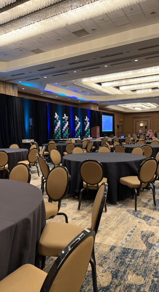 Great to be in Dallas, TX today to kick off the Texas Pathways Institute 6 graciously hosted by the great folx  <a href="/TXSuccessCenter/">Texas Success Center</a>