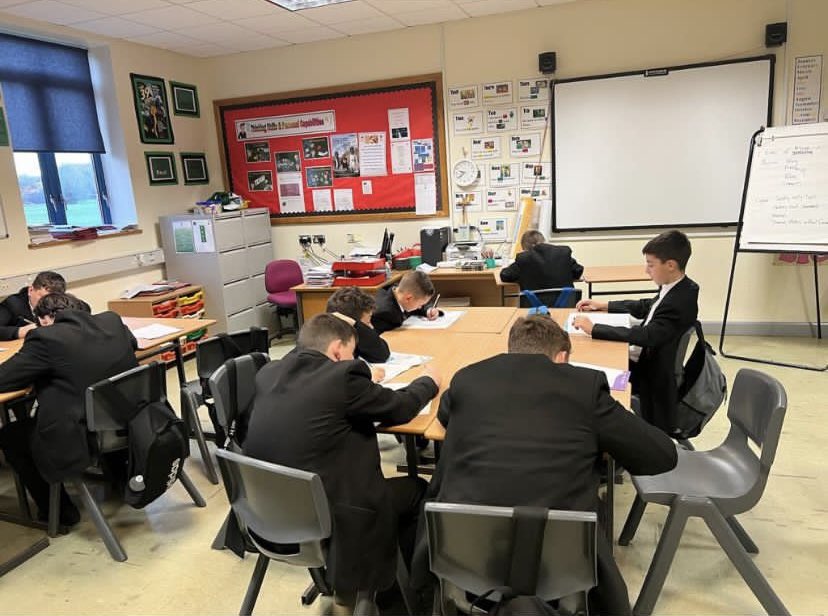 BBHealthForum's tweet photo. Today our #theFACTproject where delivering their #BeSafeBeKind bullying workshops to Year 8s @StJosephsDerry supporting this years @niabf #ReachOut theme. Thanks to our funders @TNLComFund https://t.co/u6nTY9IabP