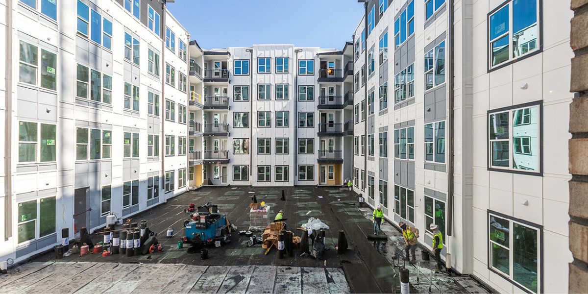 ChoateCo's tweet image. @TheInterlockATL is making great progress! The project team is getting ready to top out the tower on this mixed-use development that will soon offer a grocery store, office, restaurant, and retail space, and housing for @GeorgiaTech students. #ReputationisEverything #mixeduse